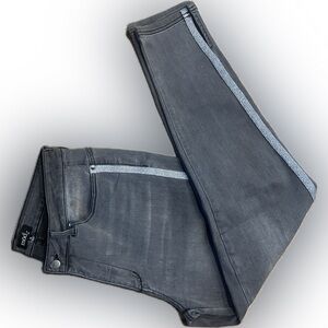 EUC Mod X SZ 12 gray skinny jean w/silver metallic side stripe/Waist 34”-38”
